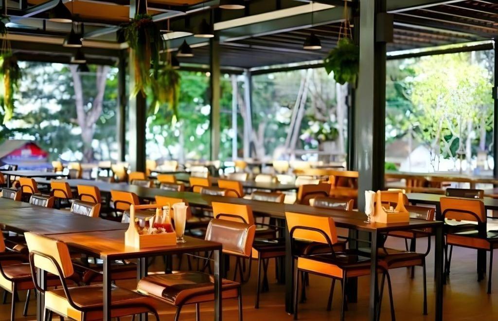 Chatnipa Beach Resort By Morseng Ban Hat Lek Exterior photo